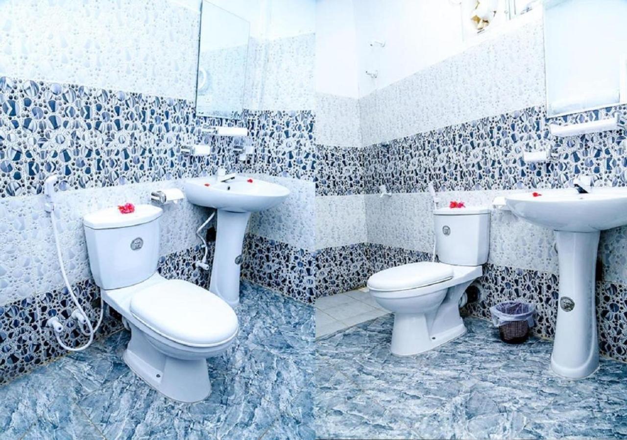 Crescent Sea Resort Нилавели Екстериор снимка
